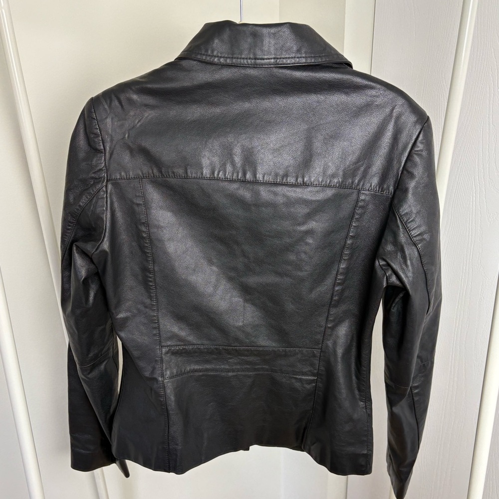 Wilsons Leather Women's Black Jacket - Picture 2 of 6